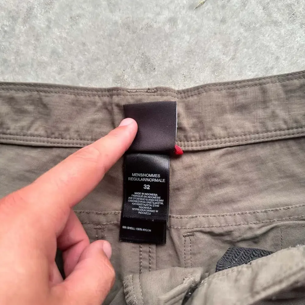 The North Face Men's Performance Nylon Hiking Cargo Shorts Size 32”